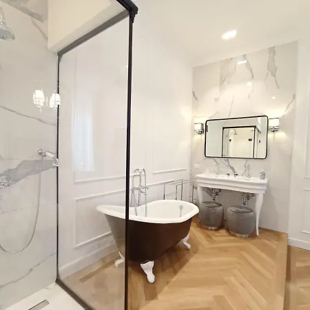 Aparthotel The Buckley Firenze *